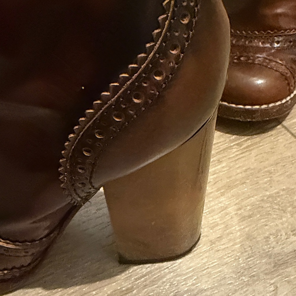 Dolce & Gabbana Dark Brown Heeled Boots - Picture 4 of 10